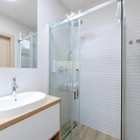 Apartamento In By River And Beach, Cleaning Included *